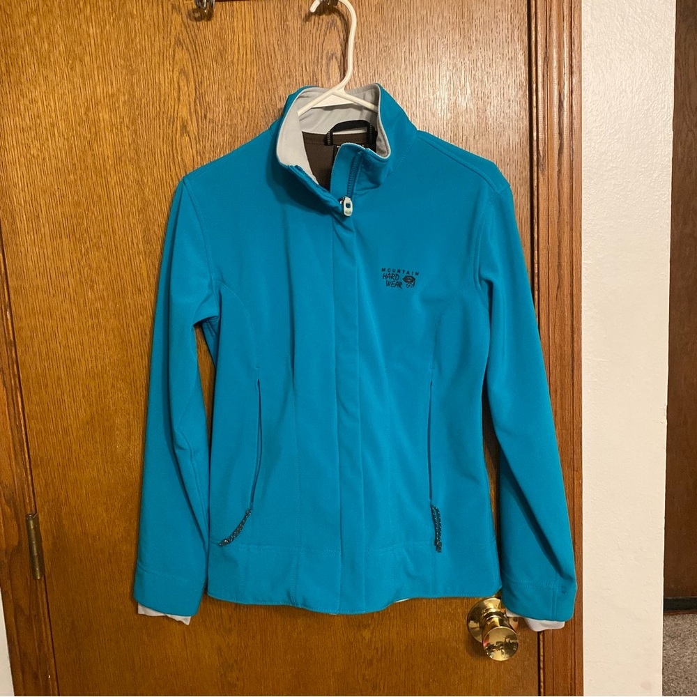 Women’s Small Mountain Hardwear Softshell Jacket